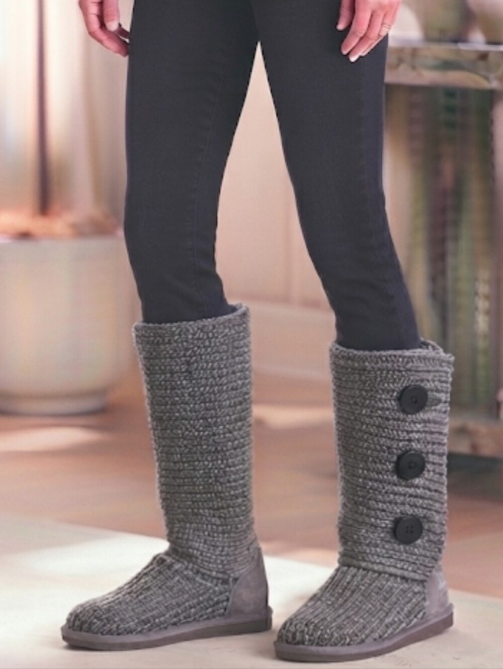 Ugg Australia Women 5819 Tall 3 button cardigan sweater boots shoes sz 8